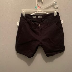 Women’s shorts that have never been worn but with no tag